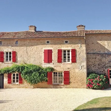 Nyaraló Awesome Home In St Maixent De Beugne