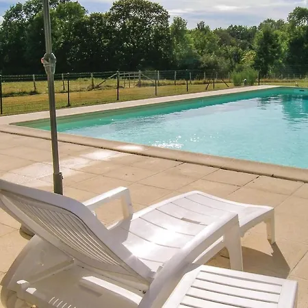 Stunning In St Maixent De Beugne Holiday home Saint-Maixent-de-Beugne
