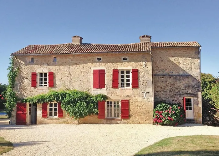 Casa vacanze Stunning In St Maixent De Beugne