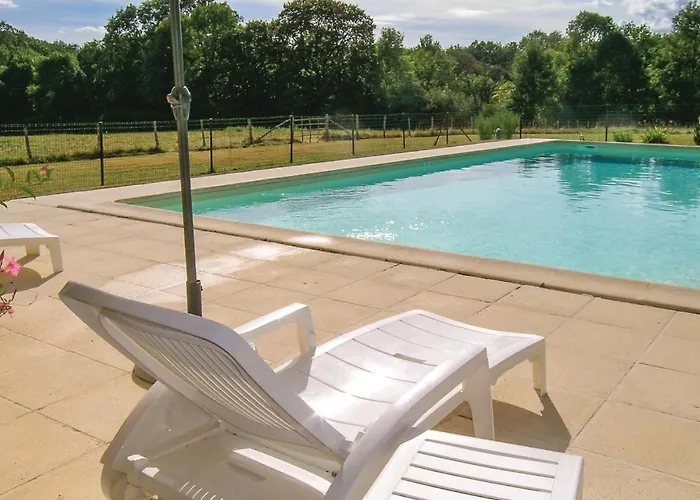 Stunning In St Maixent De Beugne Casa vacanze Saint-Maixent-de-Beugné