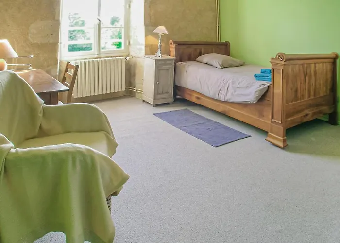 Casa vacanze Stunning In St Maixent De Beugne