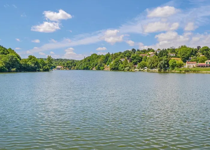 Casa vacanze Stunning In St Maixent De Beugne Saint-Maixent-de-Beugné