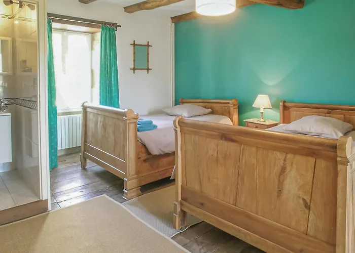 Stunning In St Maixent De Beugne Casa vacanze